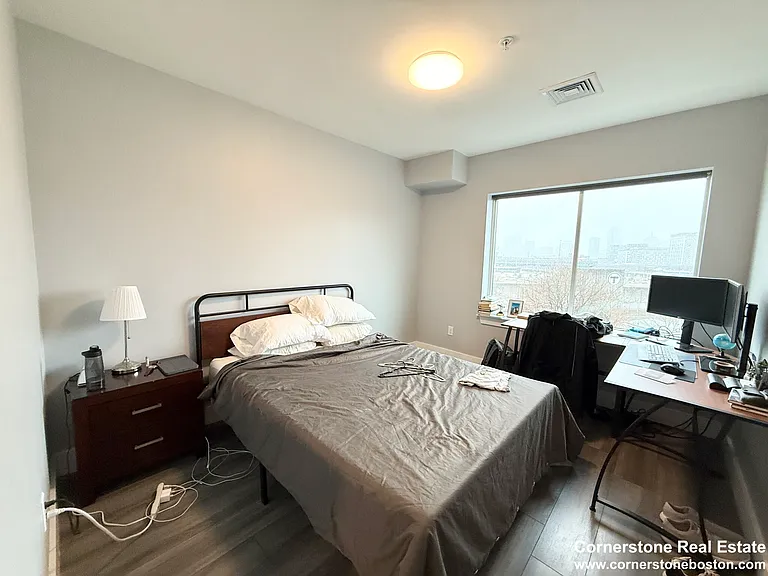 40 B St #609 — Photo 3