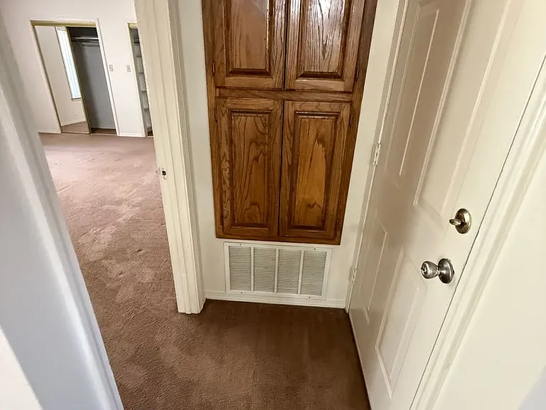 2302 Brookhaven Dr — Photo 5