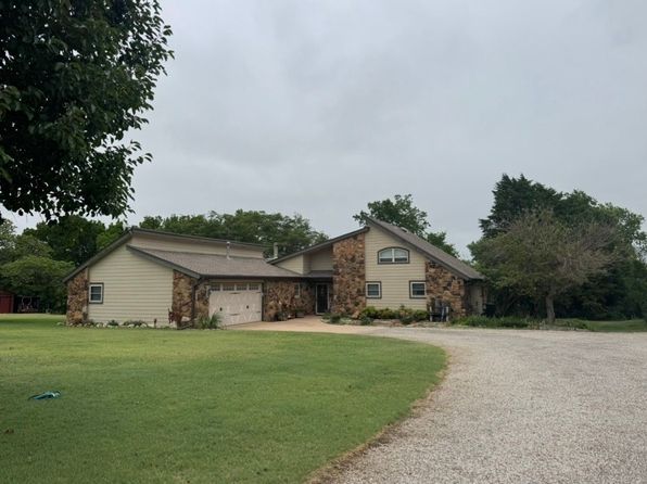3879 N Prentice Rd
