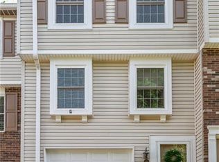 281 Murrays Ln, Pittsburgh, PA 15234