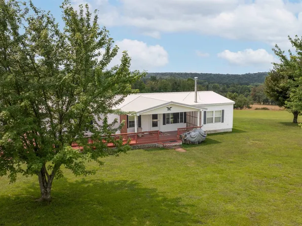 56 Vista Ln, Bruceton Mills, WV 26525