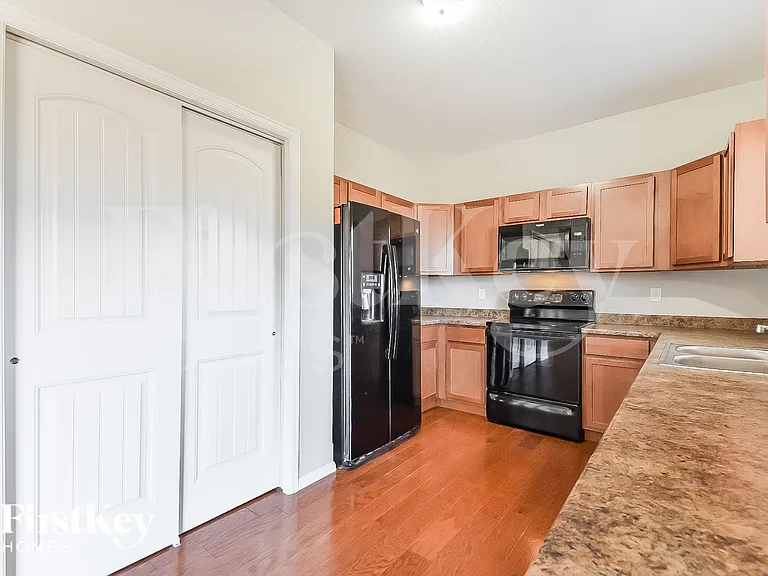 3632 Wild Daisy Dr — Photo 8
