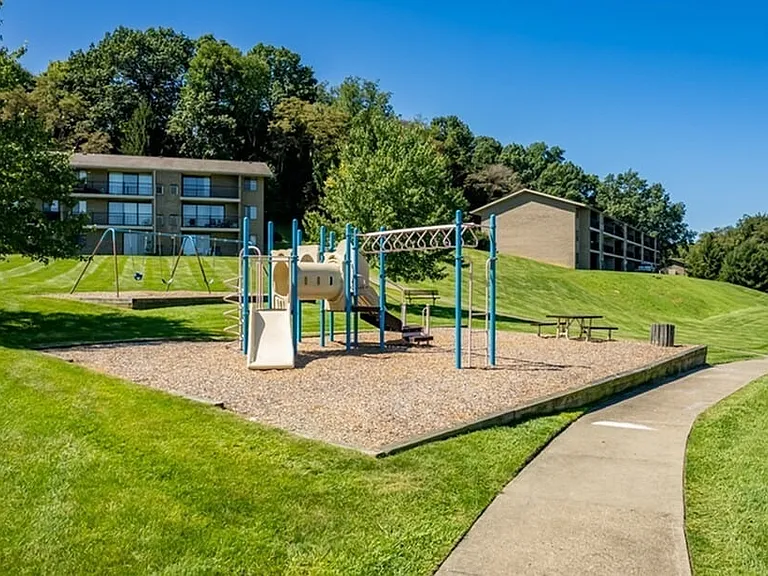 Outdoor play zone