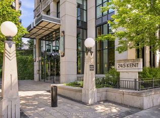 245 Kent St #1009, Ottawa, ON K2P 0A5