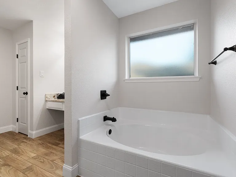 508 Bretts Way — Photo 21