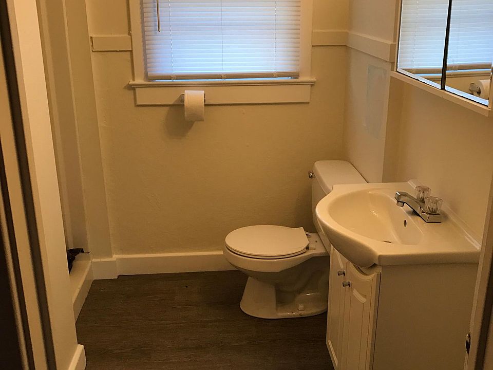 2nd image of 1015 Claflin Rd