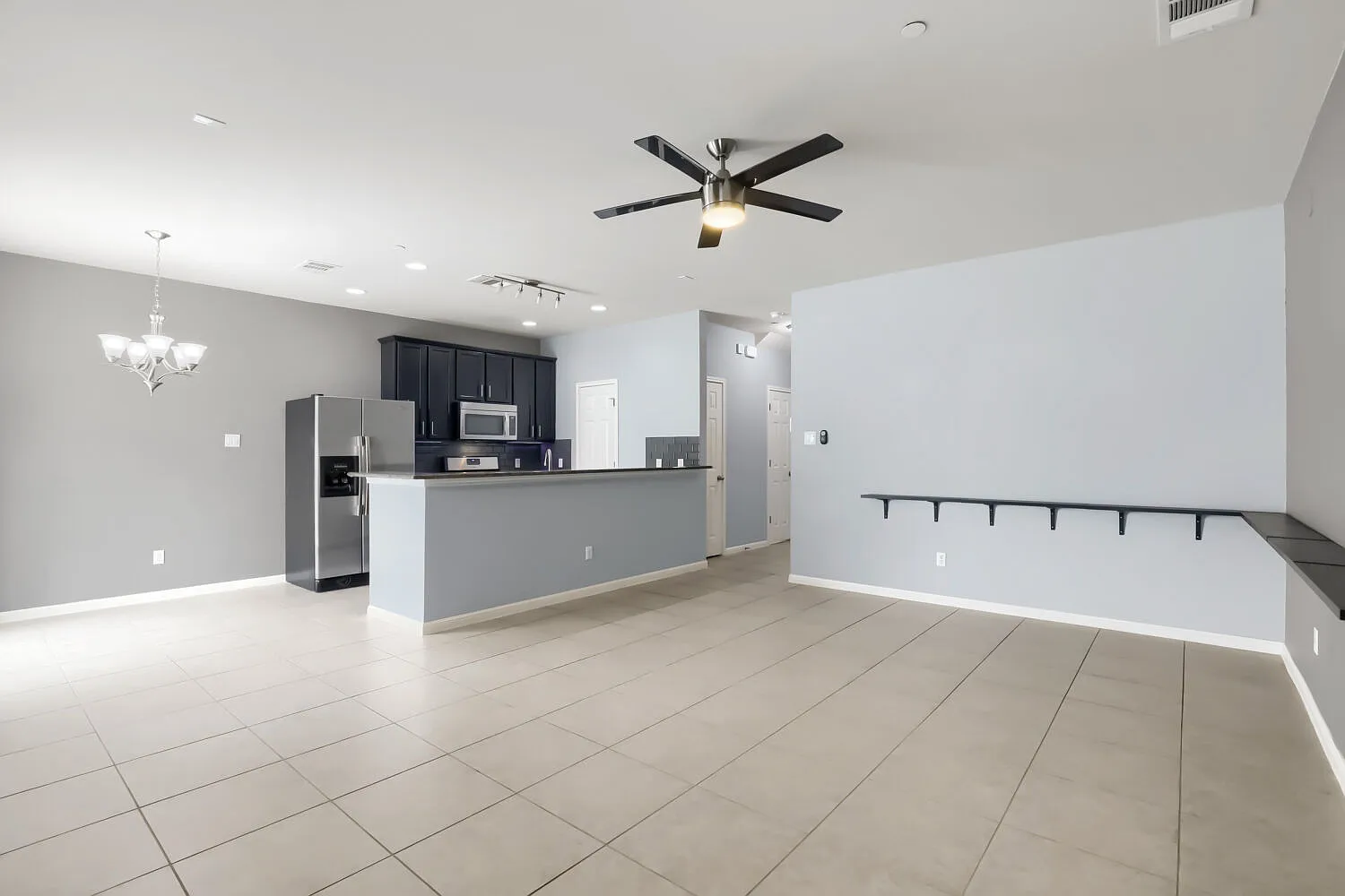 3 bed, 2.5 bath, 1532 sqft, $1,950 — Photo 4