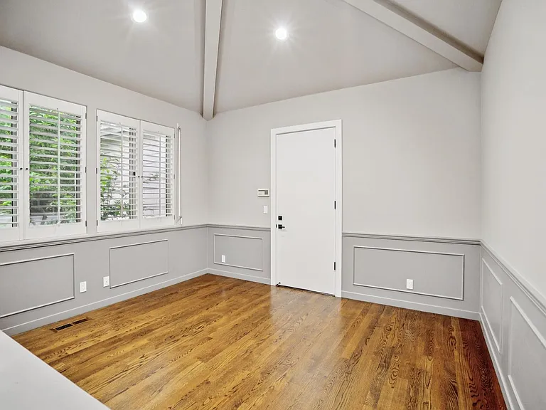 651 Manresa Ln — Photo 20