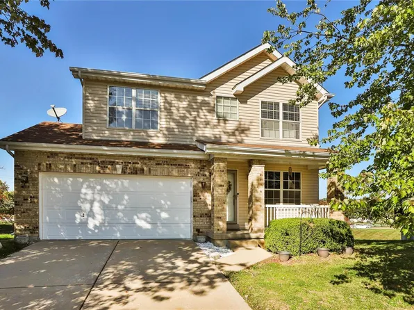 135 August Pl, Florissant, MO 63034