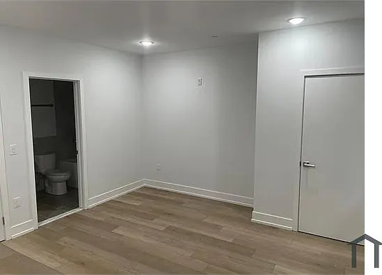 2156 N Darien St #1 — Photo 9