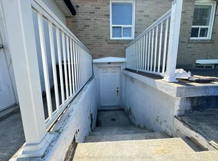 226 Falstaff Ave #BASEMENT, Toronto, ON M6L2G1