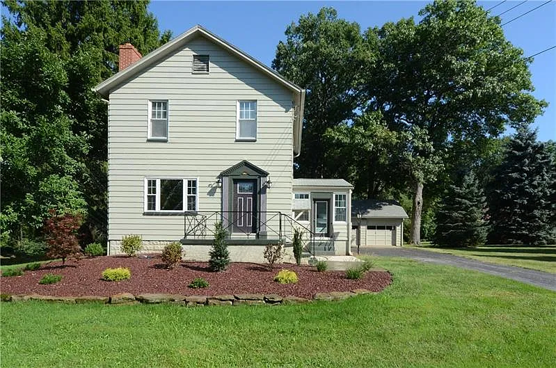 137 Center Grange Rd photo 1