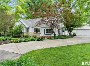 2048 Cherry Rd, Leland Grove, IL 62704