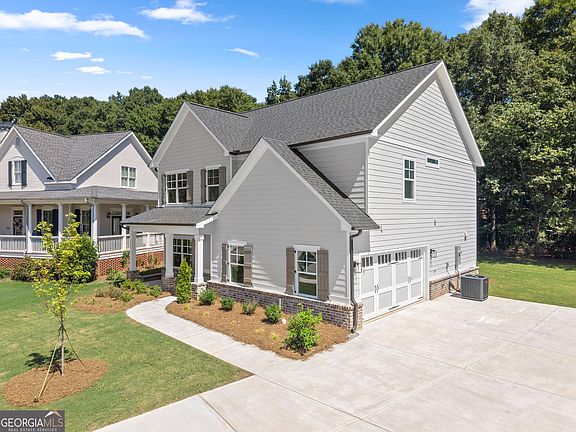 3rd image of 4290 Brookhaven Dr SE