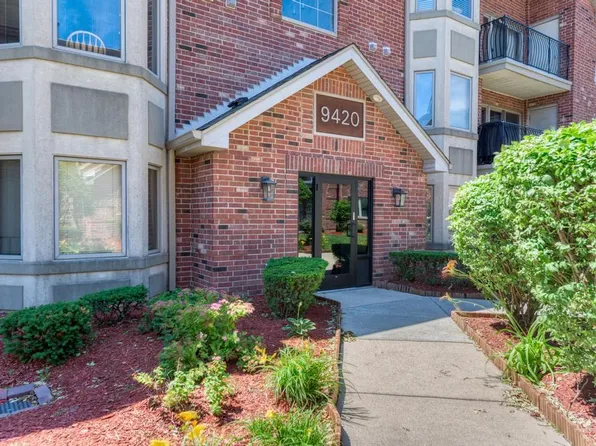 9420 S Melvina Ave APT 2NW, Oak Lawn, IL 60453