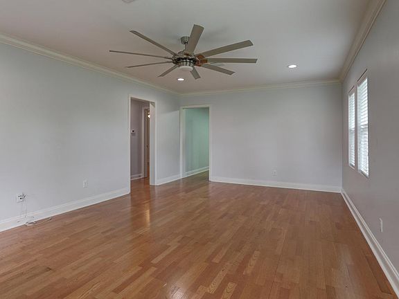 5th image of 908 Saint Landry St