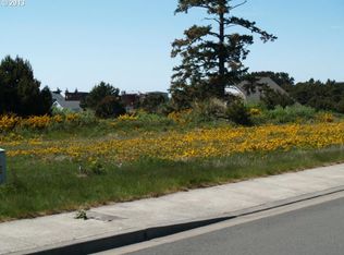 2821 Lincoln Ave, Bandon, OR 97411