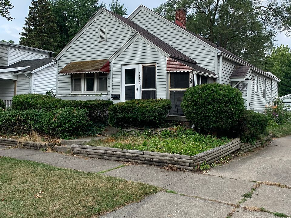 1st image of 1527 N Clinton St
