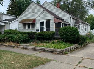 1527 N Clinton St, Saginaw, MI