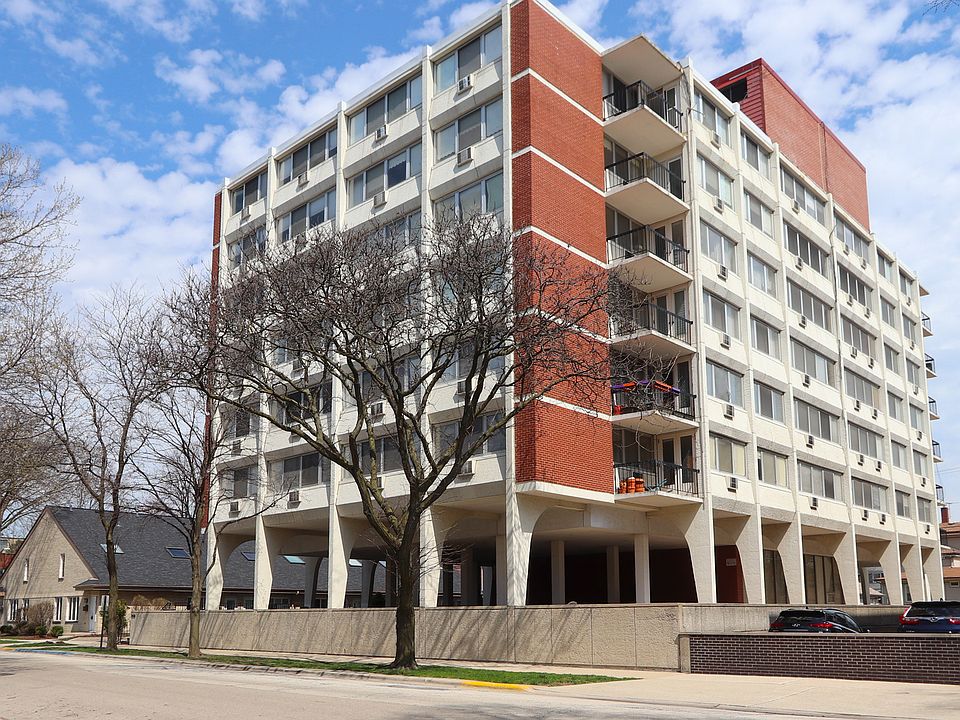 1st image of 140 Marengo Ave Unit 605