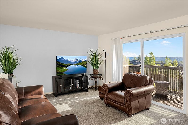 2nd image of 1425 S Puget Drive #213