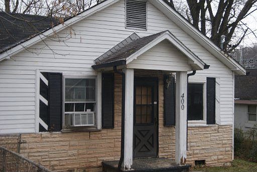 1st image of 400 Jamey St