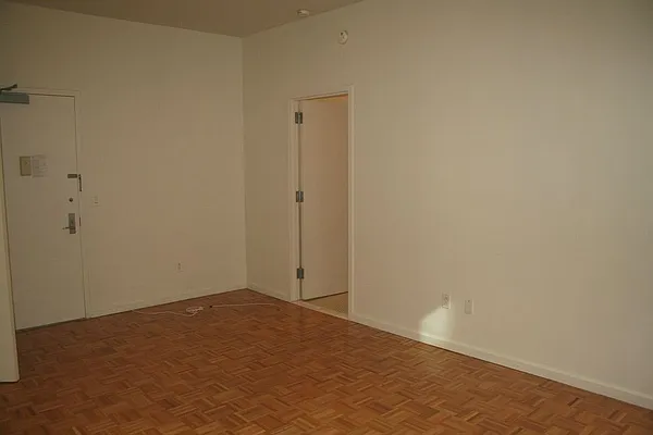 Rented by FirstService Residential (Manual) | media 6