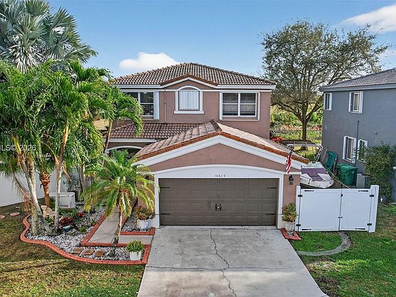 5th image of 10614 SW 17th Pl