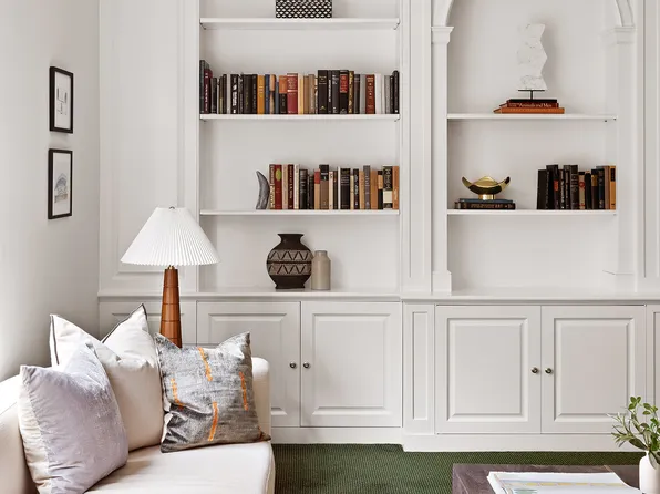 33 East 70th Street image 6 of 14