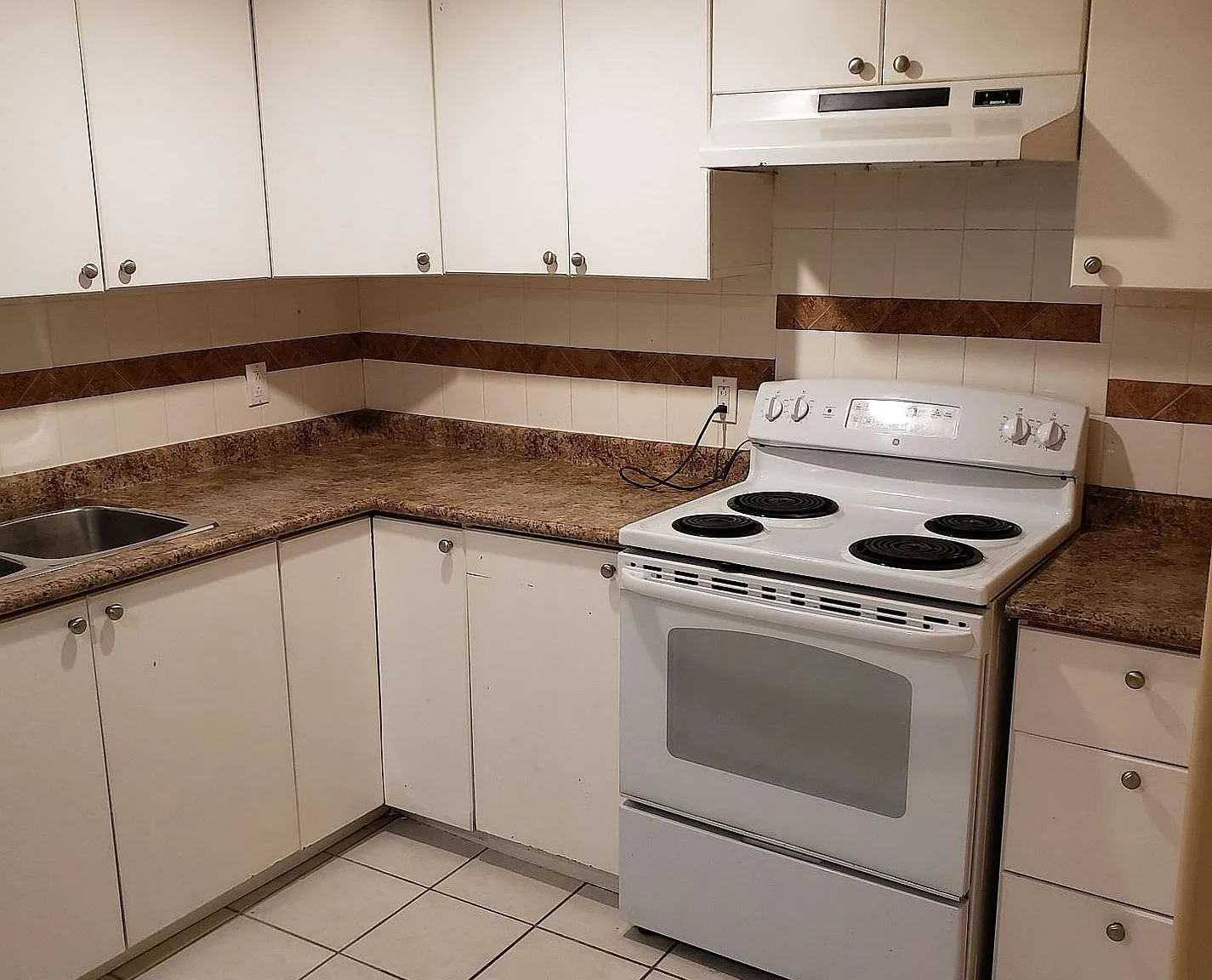 3 bed, $1,800 — Photo 3