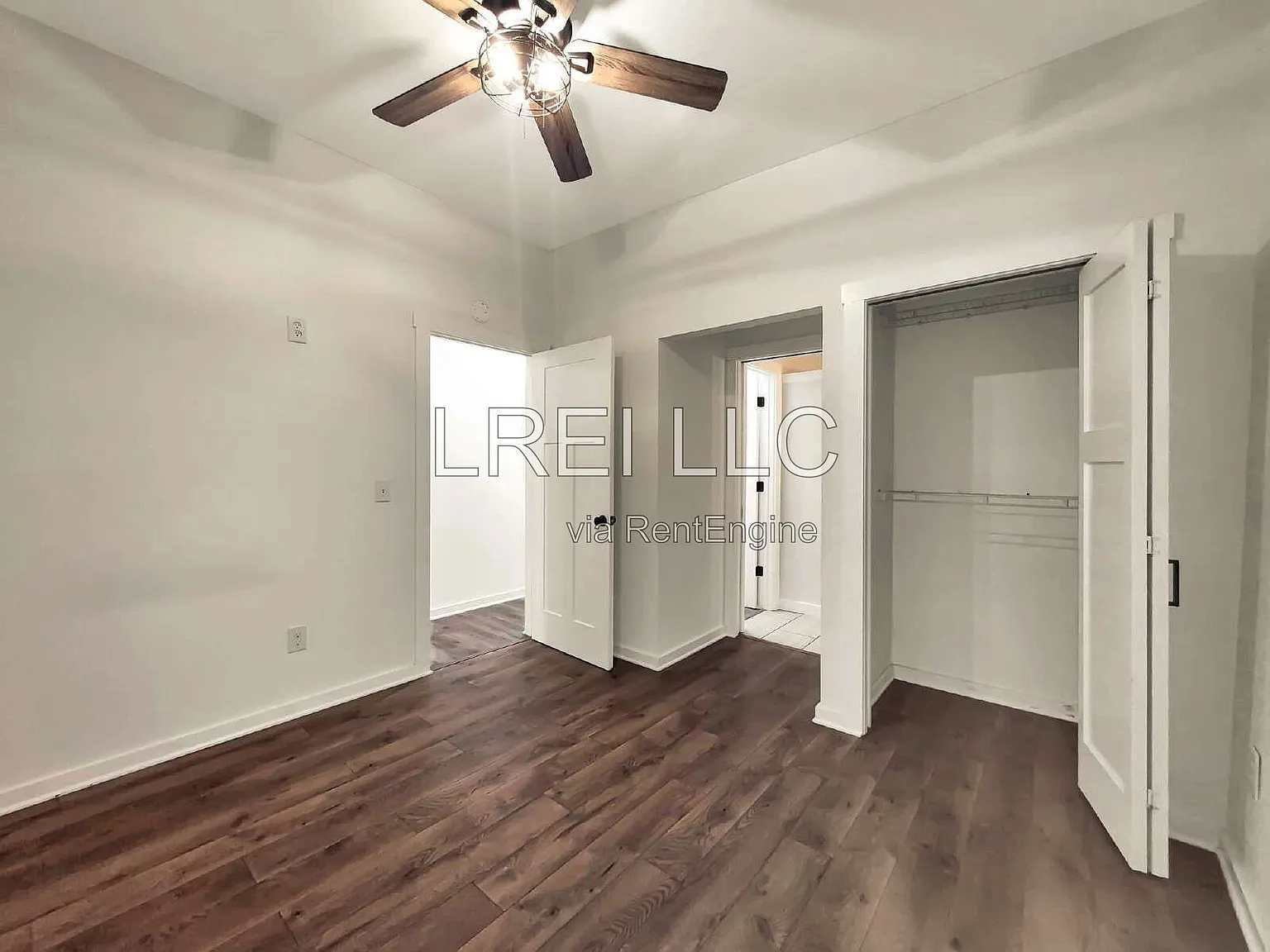 2 bed, 1.0 bath, 859 sqft, $1,400 — Photo 4