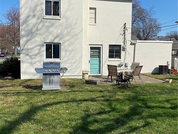 5th image of 3855 N Doty Dr