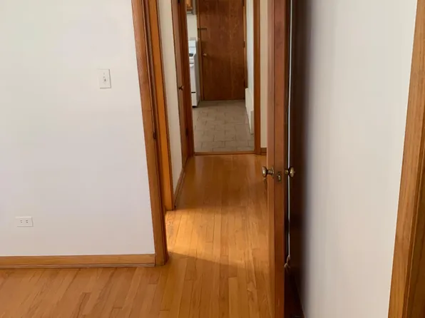 6621 W Higgins Ave #2F, Chicago, IL 60656