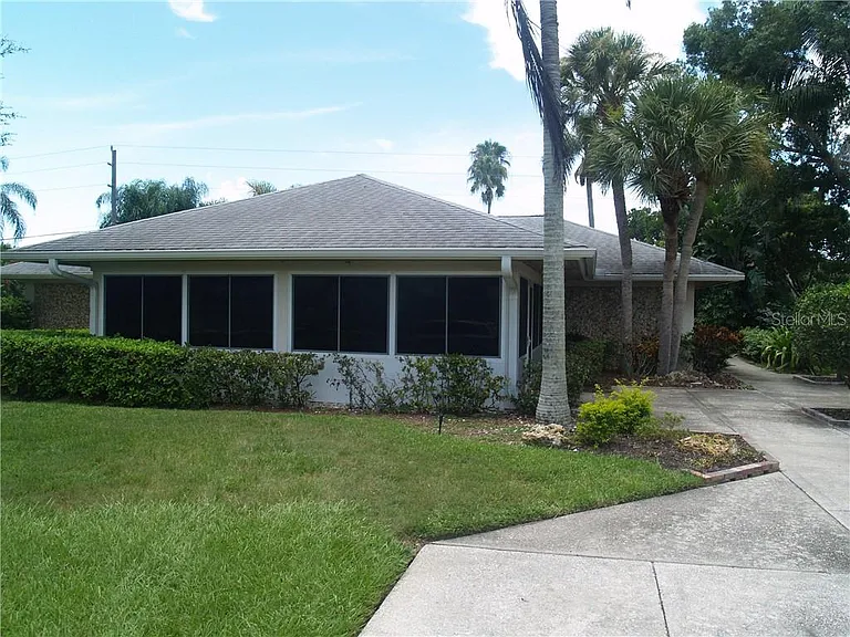 7405 W Country Club Dr N #104 — Photo 14