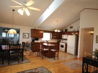 45 Rosewood Dr, Seekonk, MA 02771