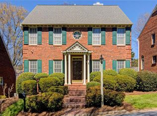 6021 Rittenhouse Rd, Winston Salem, NC 27104