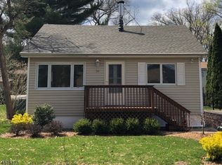 24 Lakeview Ave, Ringwood, NJ 07456