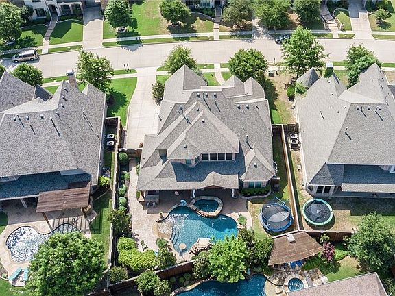 5th image of 405 Remington Dr