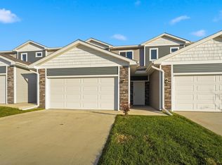 803 Campusside Pl, Norwalk, IA 50211