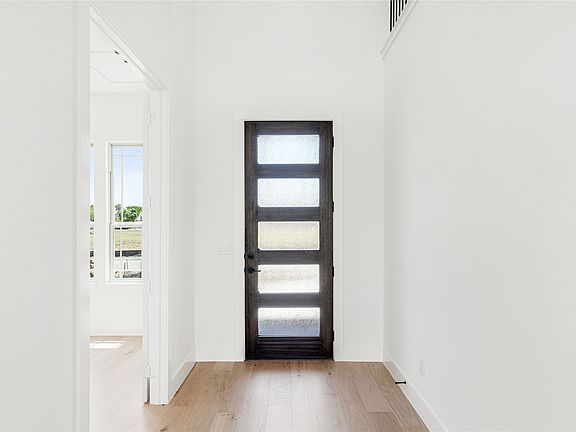 5th image of 4212 Pallid St