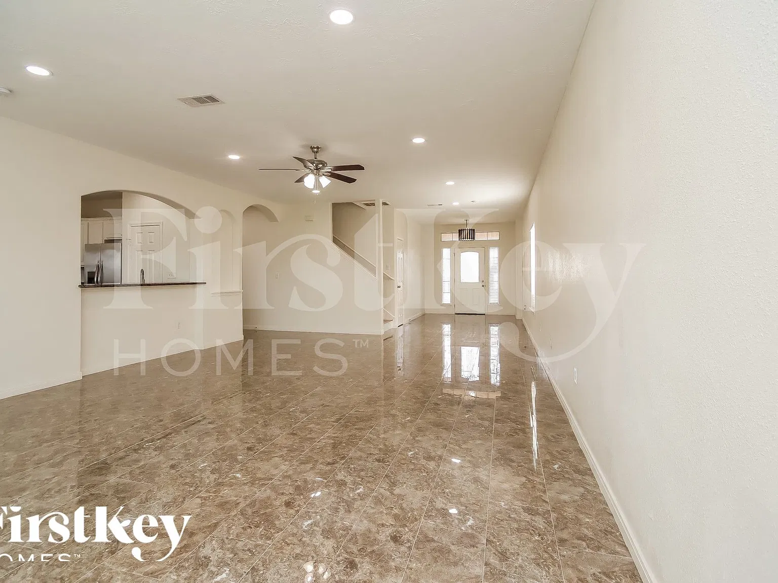 4 bed, 2.5 bath, 2684 sqft, $2,315 — Photo 4