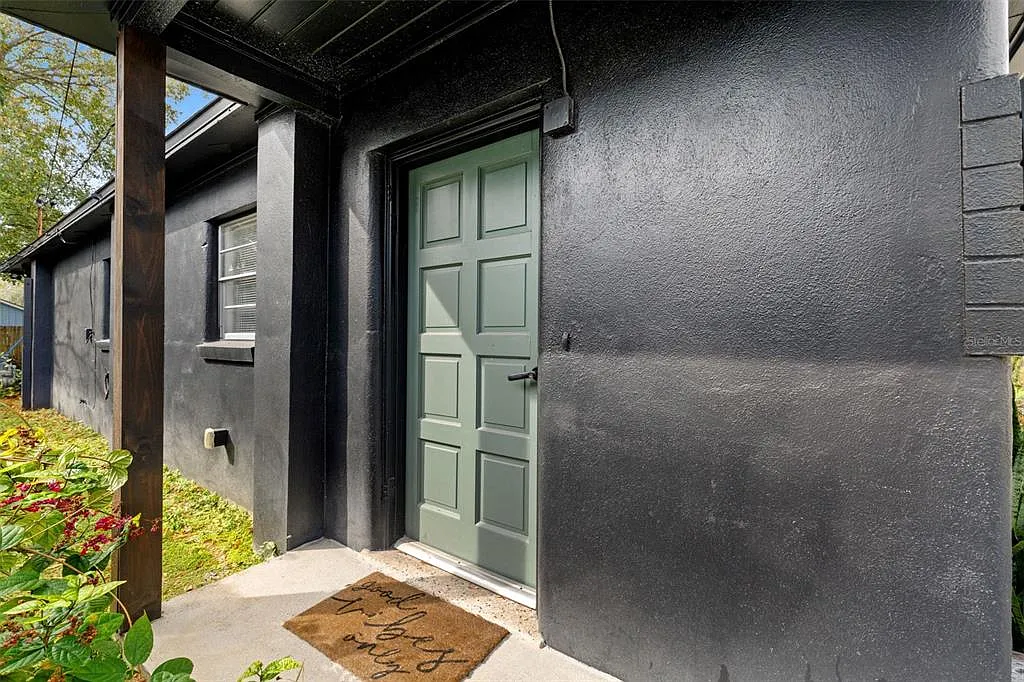 Building Photo - 314 W Alva St
