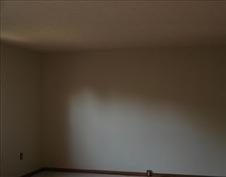 3rd image of 705 Sunset Cir