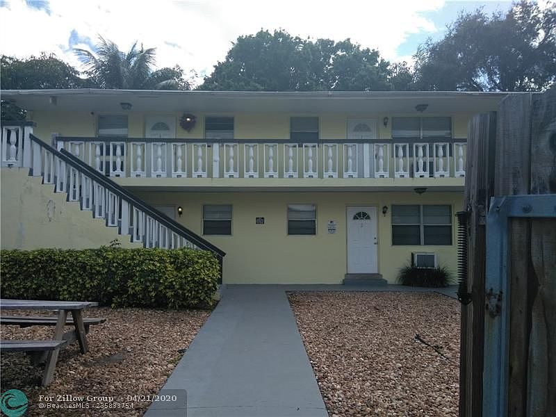 1st image of 300 SW 4th Ct APT 1