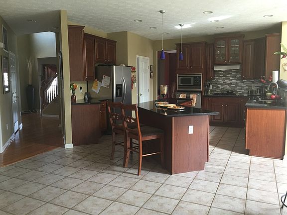 5th image of 2445 Forest Oaks Dr
