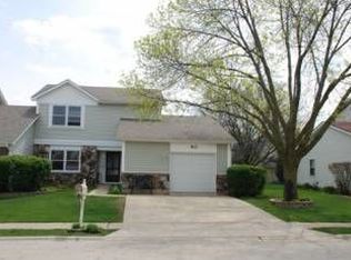 917 Longboat Ln, Schaumburg, IL 60194