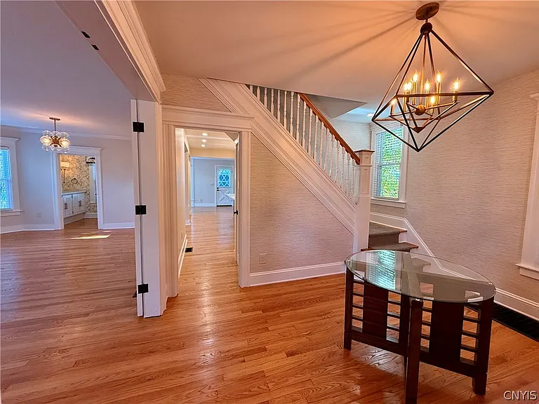 11 Sanger Ave — Photo 6