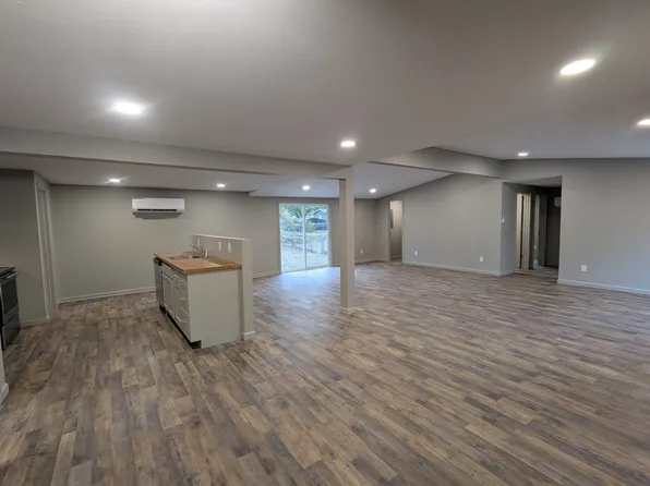 12915 S 72nd Ave E, Bixby, OK 74008