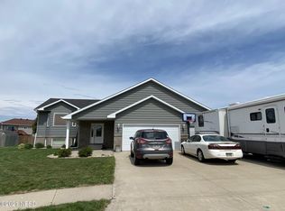 801 19th Ave NE, Watertown, SD 57201