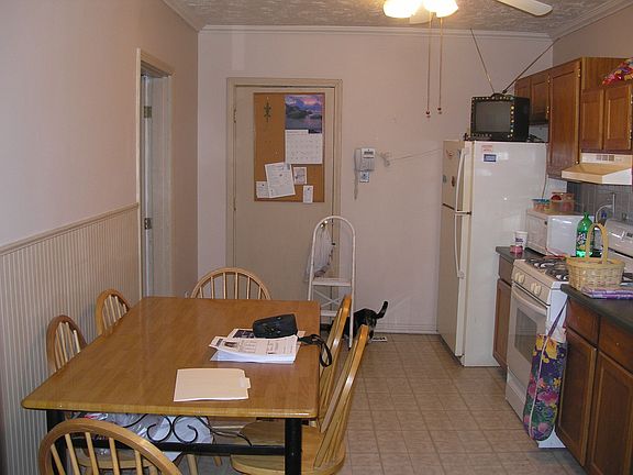 2nd image of 6004 Pennsylvania Ave